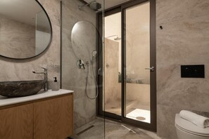 Dusche, Haartrockner, Handtücher