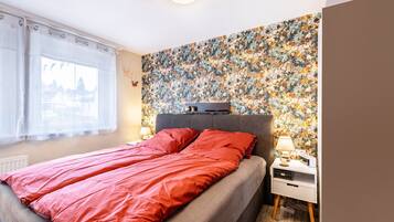 1 Schlafzimmer, BĂŒgeleisen/BĂŒgelbrett, WLAN, BettwĂ€sche