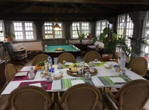 Dining - Double Room 3 – Quinta do Rossio - Rural Tourism (Biscoitos)