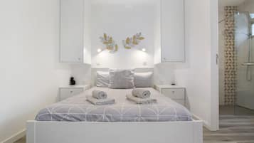 Fer et planche à repasser, Wi-Fi, literie fournie