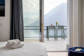 2 bedrooms, iron/ironing board, WiFi, bed sheets - Exclusive Apartment La Gabbianella with Lake Como View and Private Parking (Argegno)