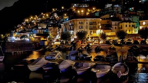 Marina - Exclusive Apartment La Gabbianella with Lake Como View and Private Parking (Argegno)