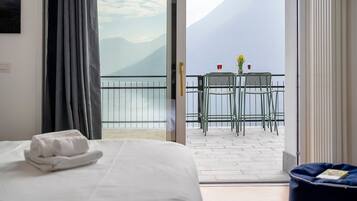 熨斗/熨衫板、Wi-Fi、床單