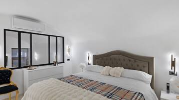 Silitysrauta/-lauta, Wi-Fi, vuodevaatteet