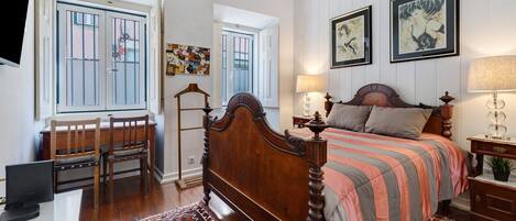 アイロン / アイロン台、WiFi、ベッドシーツ