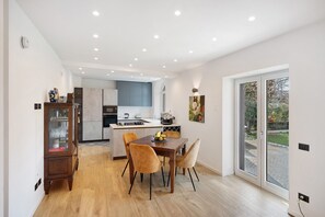 Dining - Apartment 'Principe Di Agerola' with Private Terrace, Garden and Wi-Fi (Agerola)