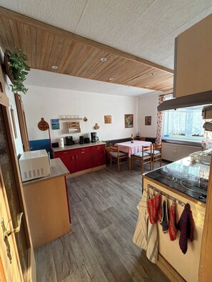 Dining - Pfefferberg vacation apartment with suite and junior suite (Ziegenrück)
