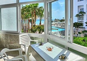 Dining - Seafront Apartment With Pool Torrecilla Beach Nerja (Nerja)