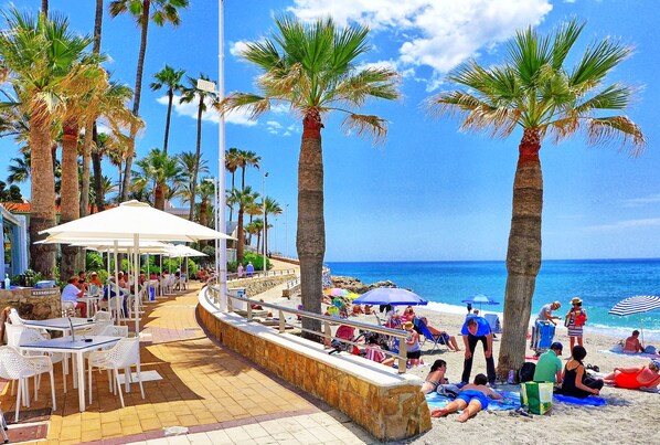 On the beach - Seafront Apartment With Pool Torrecilla Beach Nerja (Nerja)