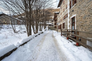 Property grounds - Attic historic building with air conditioning (Ceresole Reale (TO))