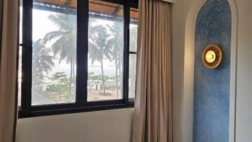 Luxury Suite, Sea View | Interior