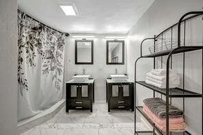 Apartamento familiar, 3 habitaciones | Baño