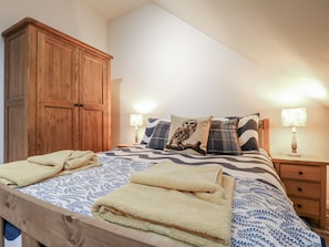 1 bedroom, individually decorated, individually furnished, free WiFi - The Walnut Room - Windmill Country Retreats (Melton Mowbray)