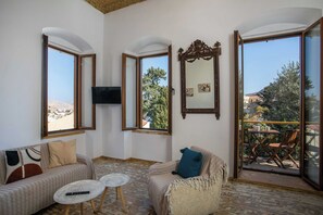 Smart TV - 1st Floor Apartment in Symi (Simi)
