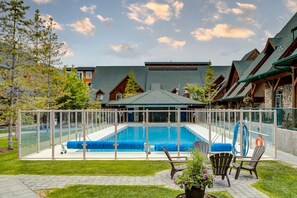 Pool - Stylish Mountain Retreat with 2BR Chalet & Hot Pool (Canmore)