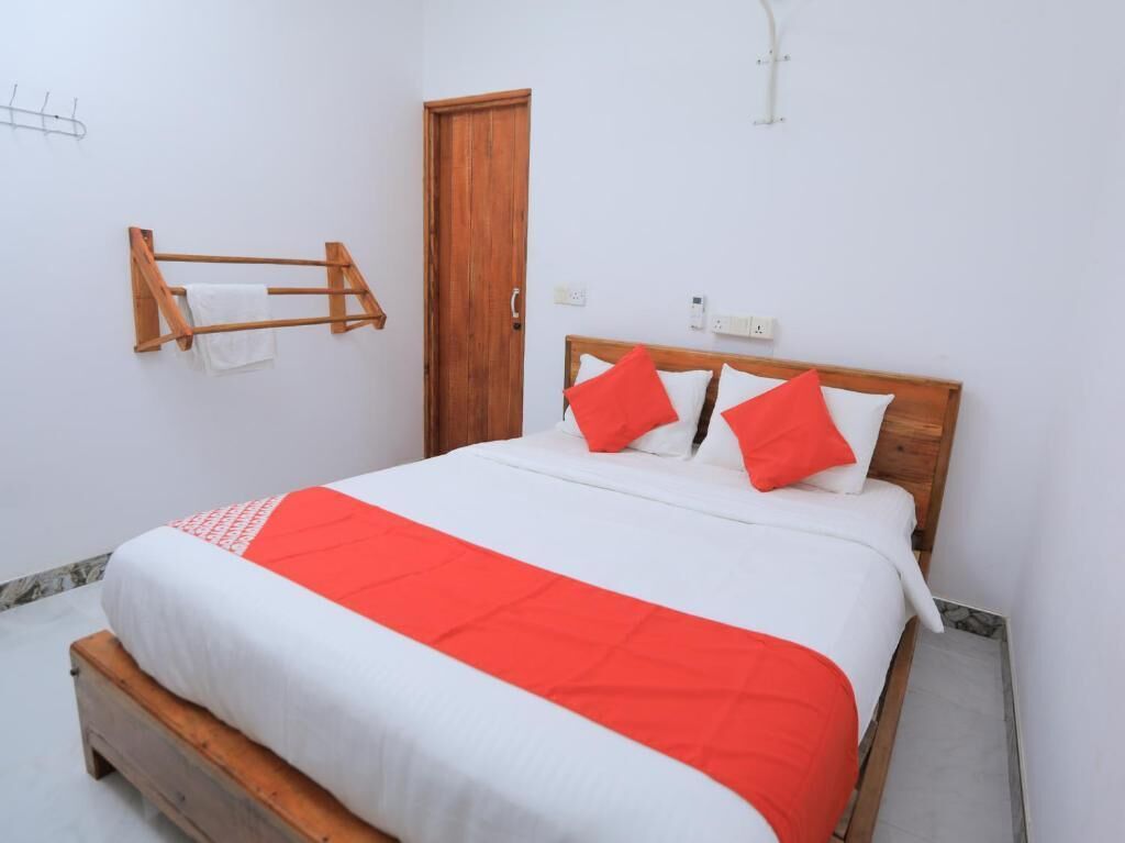 Deluxe Double Room, Patio, Garden View | In-room safe, soundproofing, iron/ironing board, free WiFi