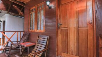 Superior Chalet, Garden View | Property grounds