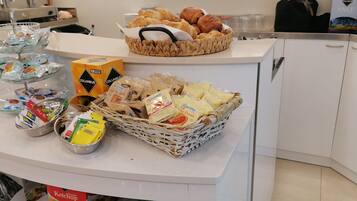 Petit déjeuner buffet compris tous les jours