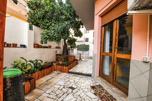 Terrace/patio - Apartment for 4 in Quartu, near Poetto, Cagliari and nature, comfortable and complete (Quartu Sant'Elena)