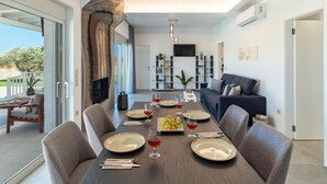 Dining - Ferienvilla Petra in Kolympia Village by Interhome (Kolympia)