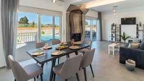 Dining - Ferienvilla Petra in Kolympia Village by Interhome (Kolympia)