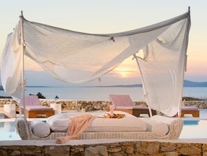 Spa - SUPERB BEACH ACCESS LUXURY SEA VILLA POOL by Calypso Sunset by Interhome (Mykonos (Stadt))