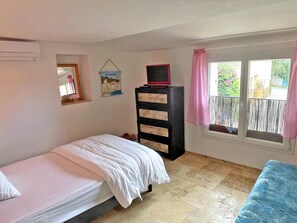 2 bedrooms, Internet - Maison 5 Pers - Vue Mer - Climatisation by Interhome (Cogolin)