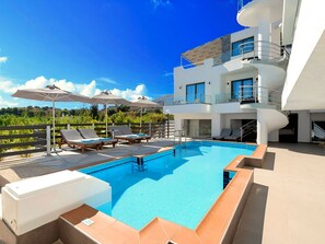 Pool - Pnoe Beachside Suite by Interhome (Georgioupoli)