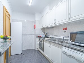 Unclassified image, 2 of 26, button - Appartement mit Meerblick by Interhome (Madeira/Caniço)