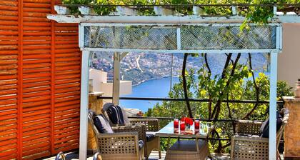 Villa mit Meerblick und privatem Pool by Interhome