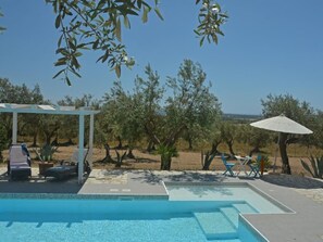 Terrace - Moderne Ferienvilla bei Noto mit Meerblick und privatem Pool by Interhome (Calabernardo)