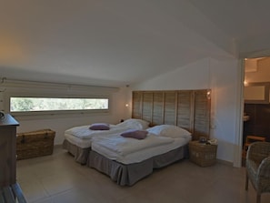 Room - Moderne Ferienvilla bei Noto mit Meerblick und privatem Pool by Interhome (Calabernardo)