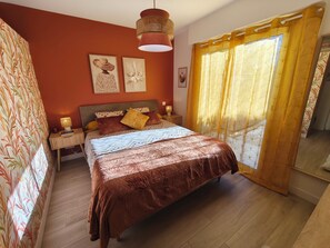3 bedrooms, iron/ironing board, WiFi, bed sheets - Spacious T4 garden apartment in the peaceful Cimiez district, 10 minutes from the sea (Nice)