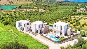 Exterior - Villa "Minoas Grand" mit Blick auf das Wasser by Interhome (Georgioupoli)