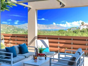 Property grounds - Villa "Minoas Grand" mit Blick auf das Wasser by Interhome (Georgioupoli)