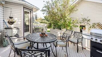 House, 4 Bedrooms, Garden View | Balcony