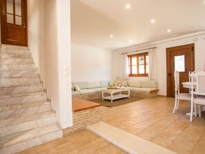 Interior - Emarmene - Dein Schicksal by Interhome (Faliraki)