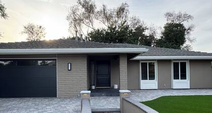 Private Luxury Oasis – Fully Renovated with Big Backyard