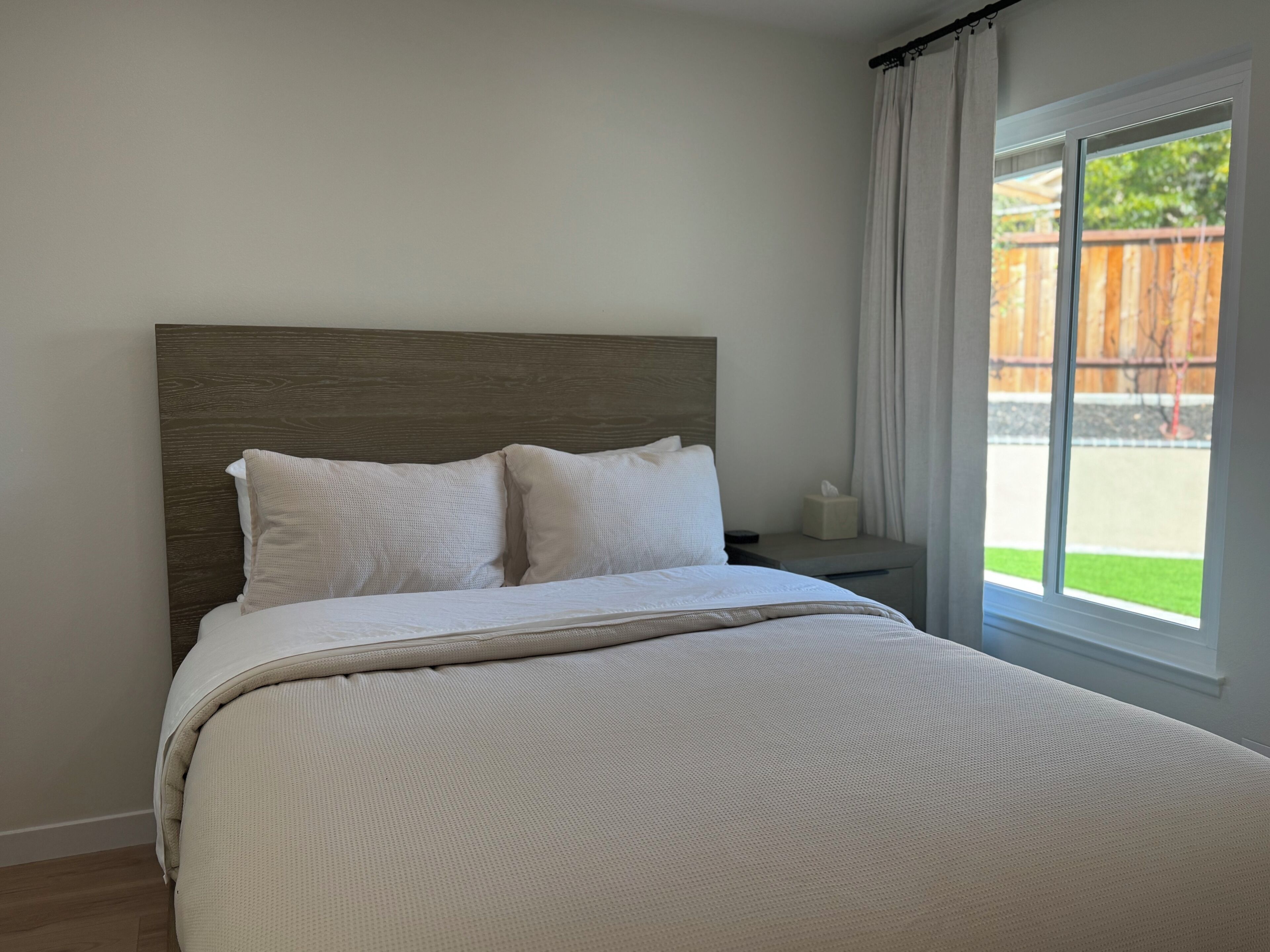 3 habitaciones, tabla de planchar con plancha y wifi gratis 