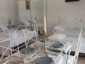 1 Schlafzimmer, Internetzugang