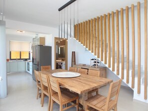 Dining - "Capro" mit Infinity-Pool by Interhome (Vafkeri)