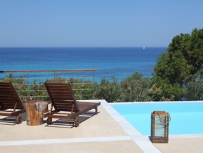 Pool - "Capro" mit Infinity-Pool by Interhome (Vafkeri)