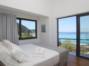 3 bedrooms, Internet - "Capro" mit Infinity-Pool by Interhome (Vafkeri)