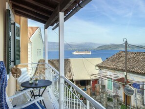 Property grounds - Zwei-Zimmer-Wohnung mit atemberaubender Aussicht by Interhome (Kalami)
