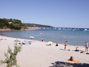 Beach - Unterkunft mit AC, Gemeinschaftspool, Nähe zum Meer by Interhome (Tarco)