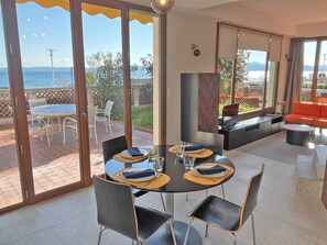 Dining - Haus 4 pers - Klimaanlage - Meerblick - Wifi by Interhome (Sainte Maxime)