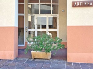 Exterior detail - Wohnung T3 - 4 pers - Klimaanlage - Sainte Maxime by Interhome (Sainte Maxime)