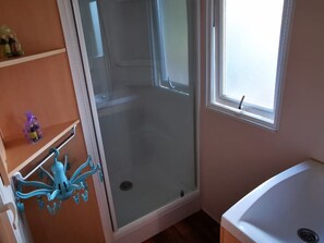 Bathroom - Smart Home Athen, Europapark, Rulantica ca. 15min by Interhome (Boofzheim)