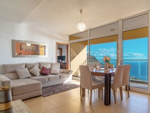 TV - Casanova-Villa by Interhome (Madeira/Calheta)