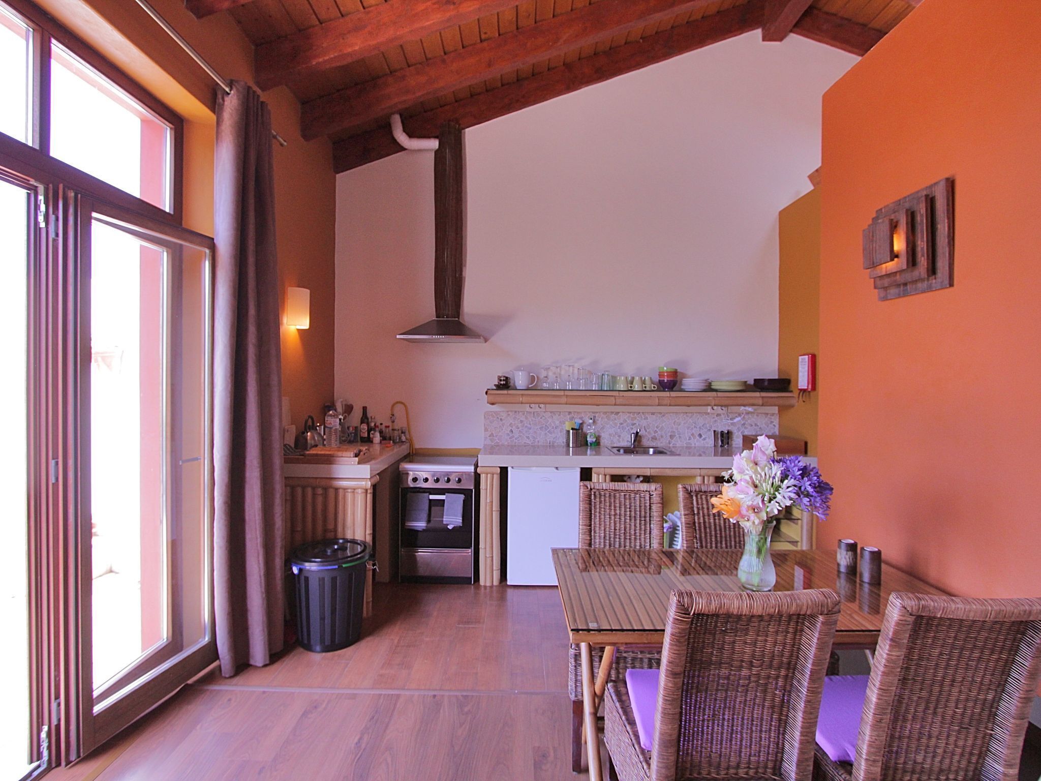 Fridge, oven, cookware/dishes/utensils